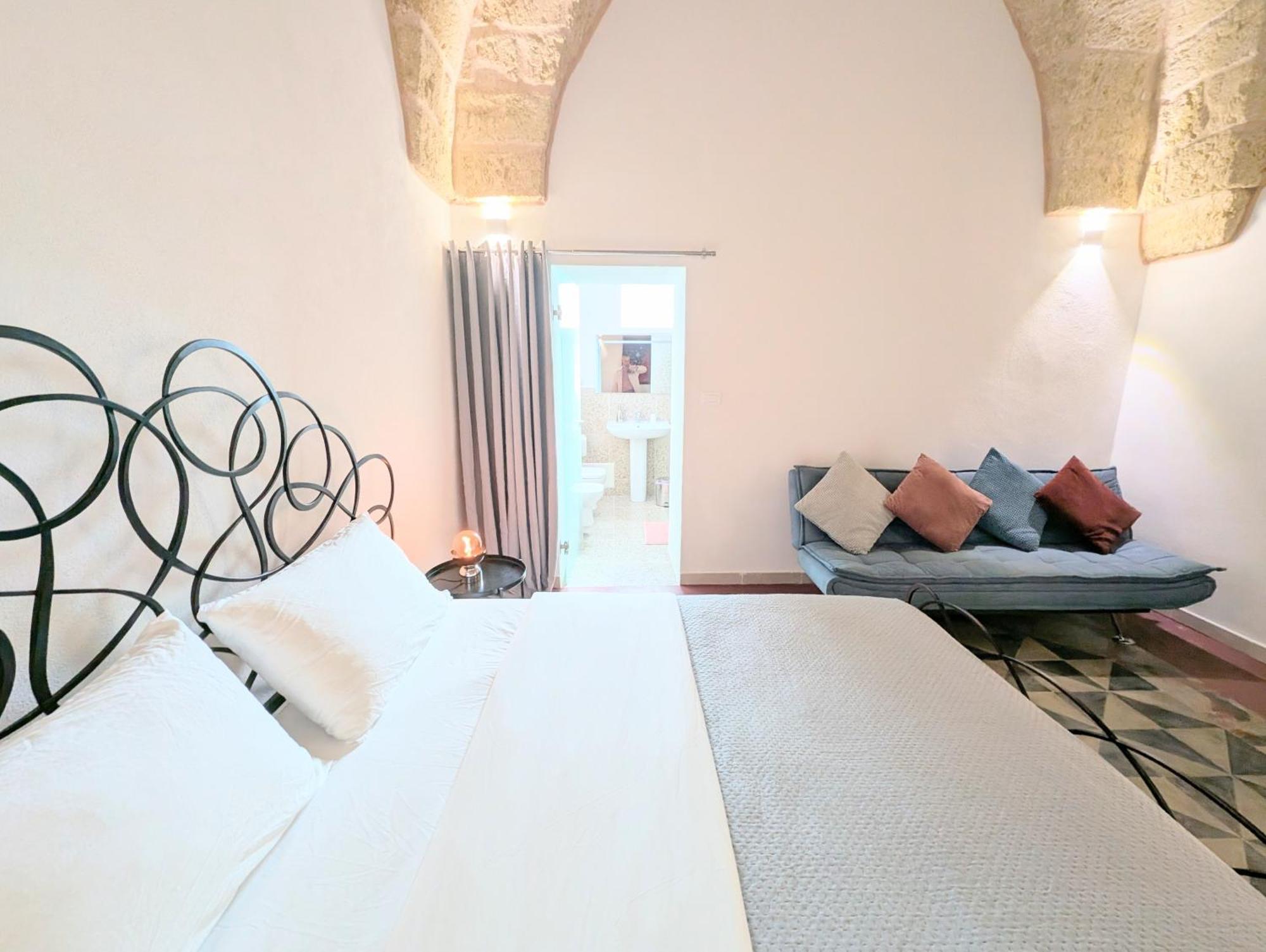 The Art Of Leo Bed & Breakfast Lucugnano Exterior photo